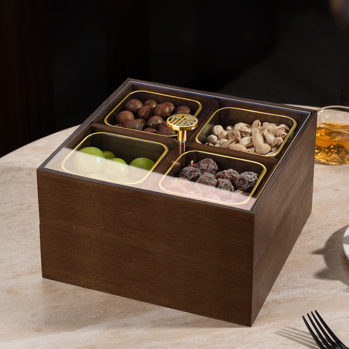 Nueva caja de frutas secas de madera china, caja de almacenamiento de bocadillos de nueces, bandeja de frutas dividida, bandeja de dulces doméstica de nueva casa