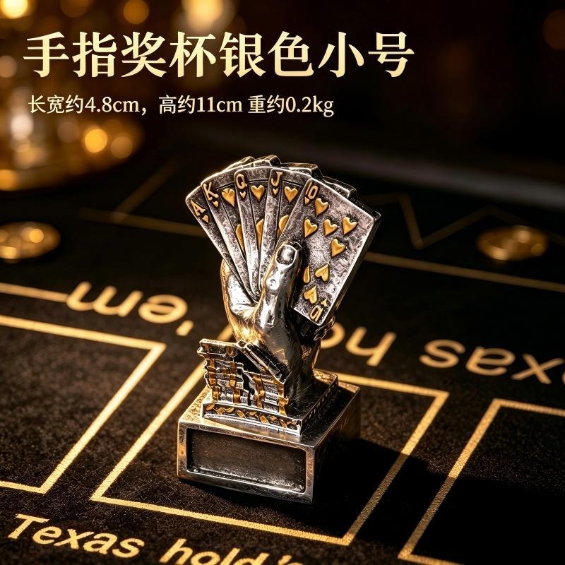 Texas poker medalla en forma de mano titular de la medalla de resina material trofeo regalo