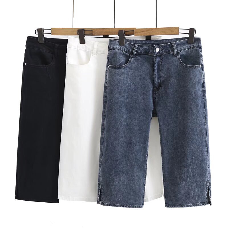 2022 Summer Plus-Size Women's Slimming Denim Capri Pants with Slits, Versatile Stretch Pants for Curvy Women 188