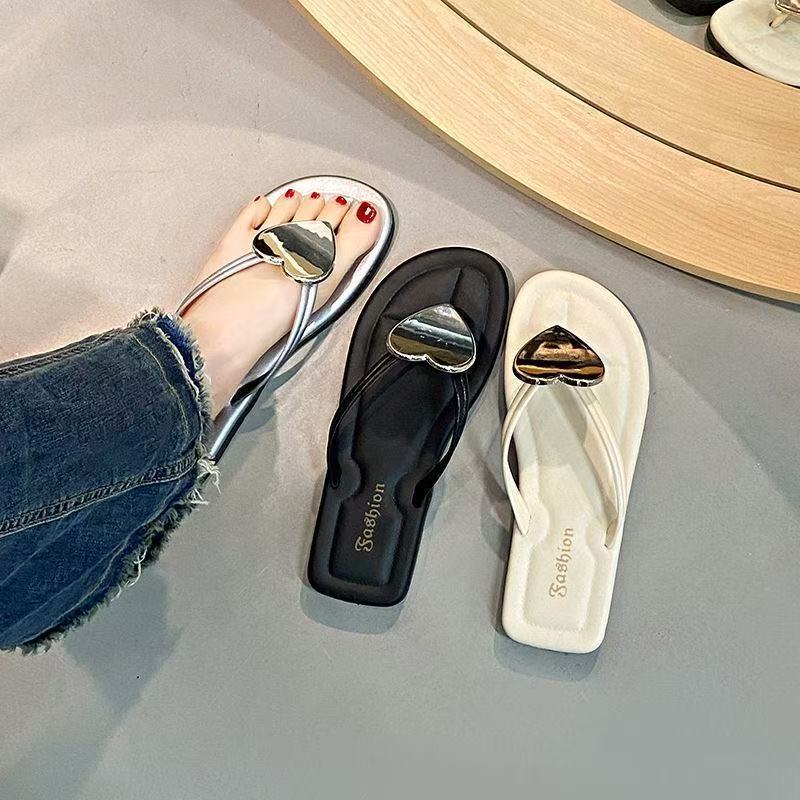 Super Simple Flip-Flops Metal Heart-Shaped Sequins All-Match New Ins Shirley Rose Salty Sweet Summer Women's Word Super Simple Flip-Flops Metal Heart-Shaped Sequins All-Match New Ins Shirley Rose Salty Sweet Summer Women's Word