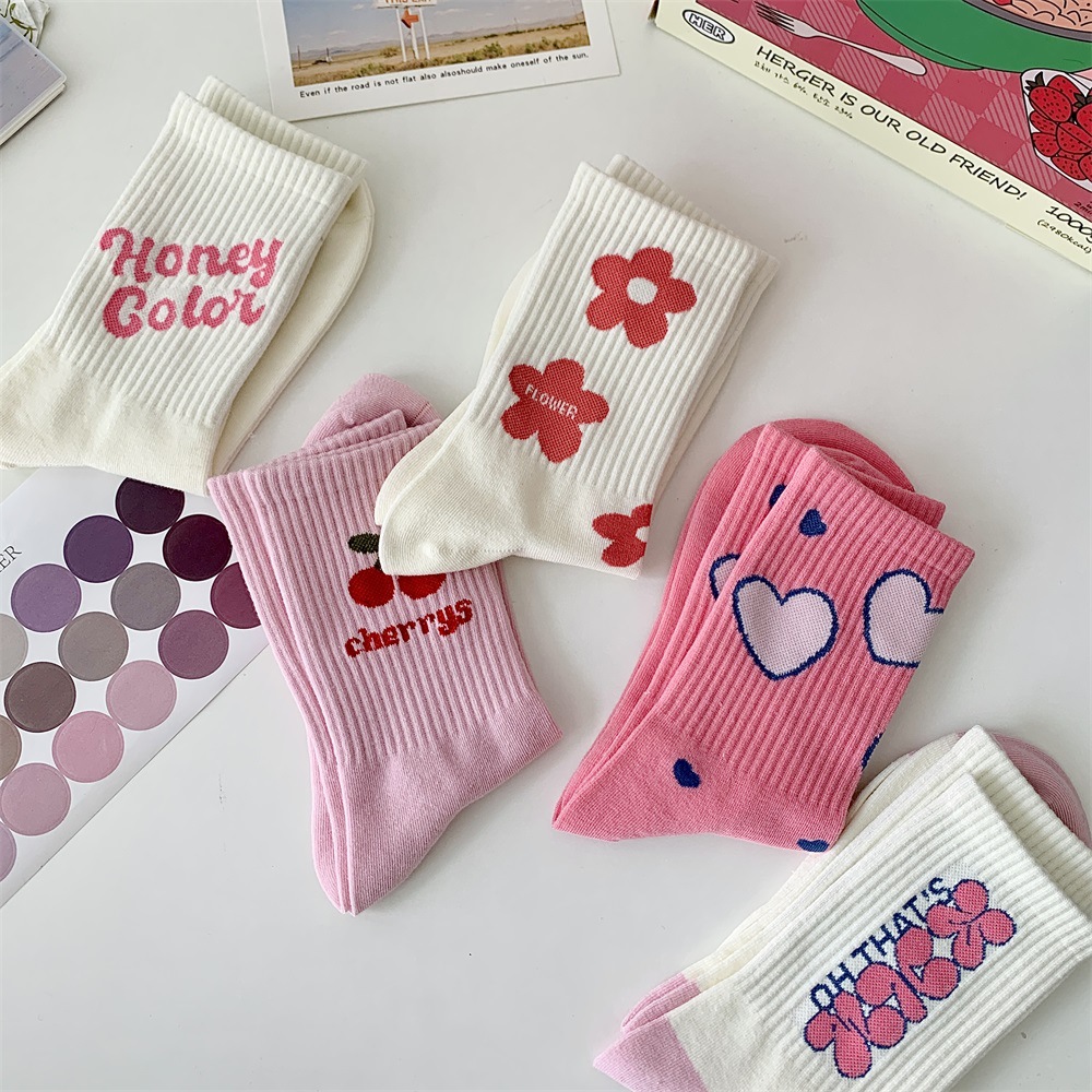 Women's Casual Japanese Style Sweet Letter Fruit Flower Cotton Crew Socks A Pair display picture 7