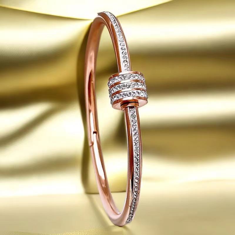 Pulsera de acero de titanio para niñas nicho de sentido de alto grado cielo estrellado no se desvanece Diamante-incrustado exquisito diamante ins estilo completo pulsera de diamantes