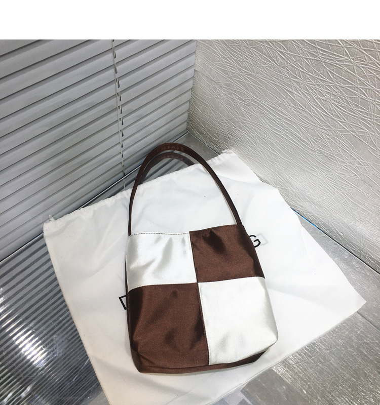 Women's Mini Canvas Color Block Vintage Style Classic Style Square Magnetic Buckle Shoulder Bag display picture 3