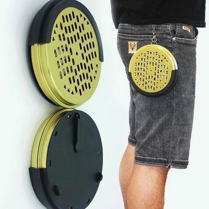 クリエイティブな屋外用蚊よけボックスを体に掛けて持ち運べます。蓋は安全で持ち運び可能で、屋外での釣りやキャンプでの火傷を防ぐために掛けることができます。|undefined