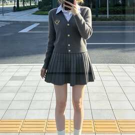 搭配一整套女盐系新款小香风设计感灰色针织衫上衣百褶裙两件套潮