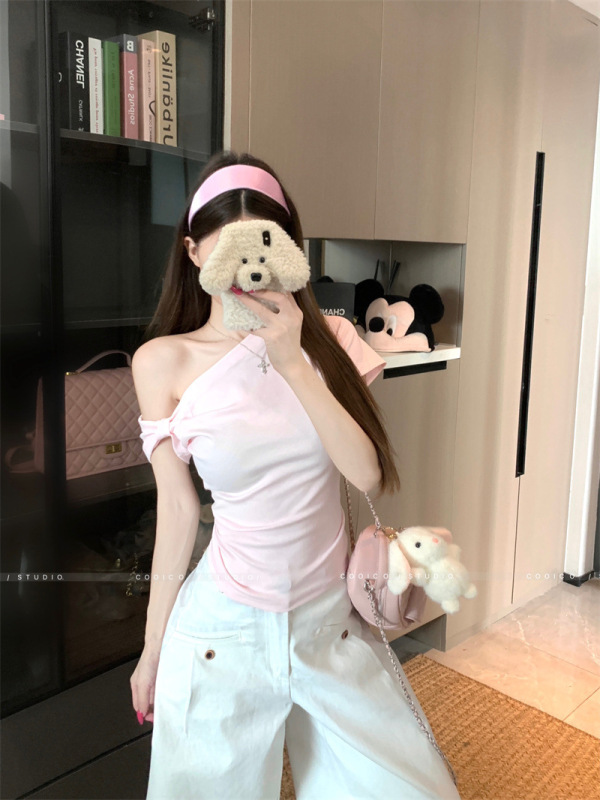 CallmeEar//【デコンストラクトオフショルダーT】夏デザインの女性用半袖オフショルダートップス|undefined