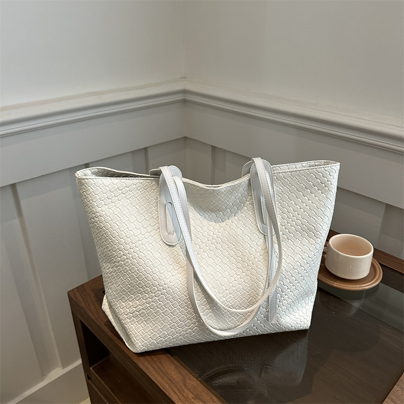 Retro tejido de gran capacidad ocio 2024 nuevo estilo coreano simple color sólido bolso de hombro debajo de la axila para mujeres