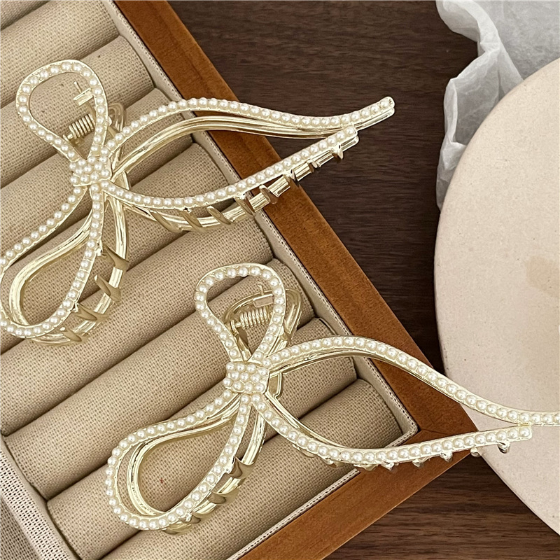 Luxurious Bow Knot Alloy Plating Artificial Pearls Hair Claws