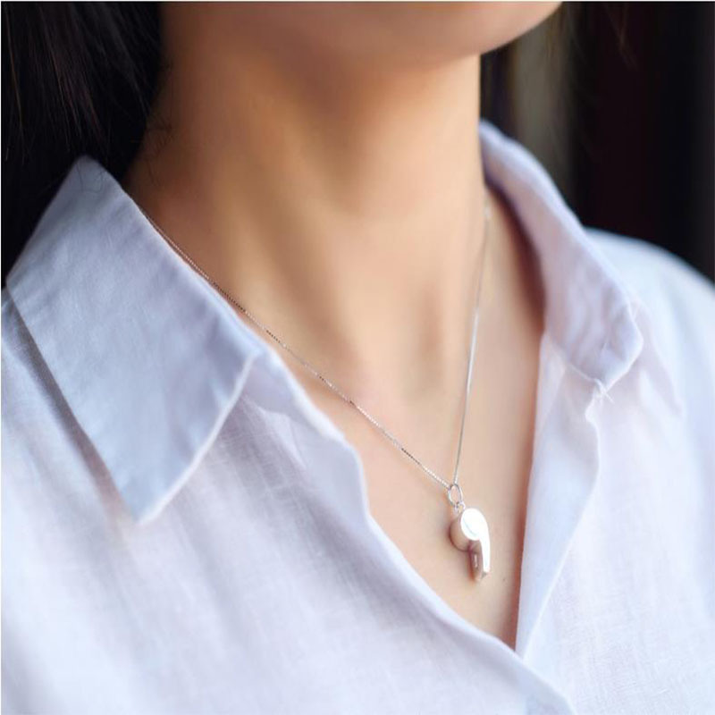 S925 colgante de plata estilo coreano personalidad silbato colgante cadena de clavícula regalos D0275 - 1 al por mayor