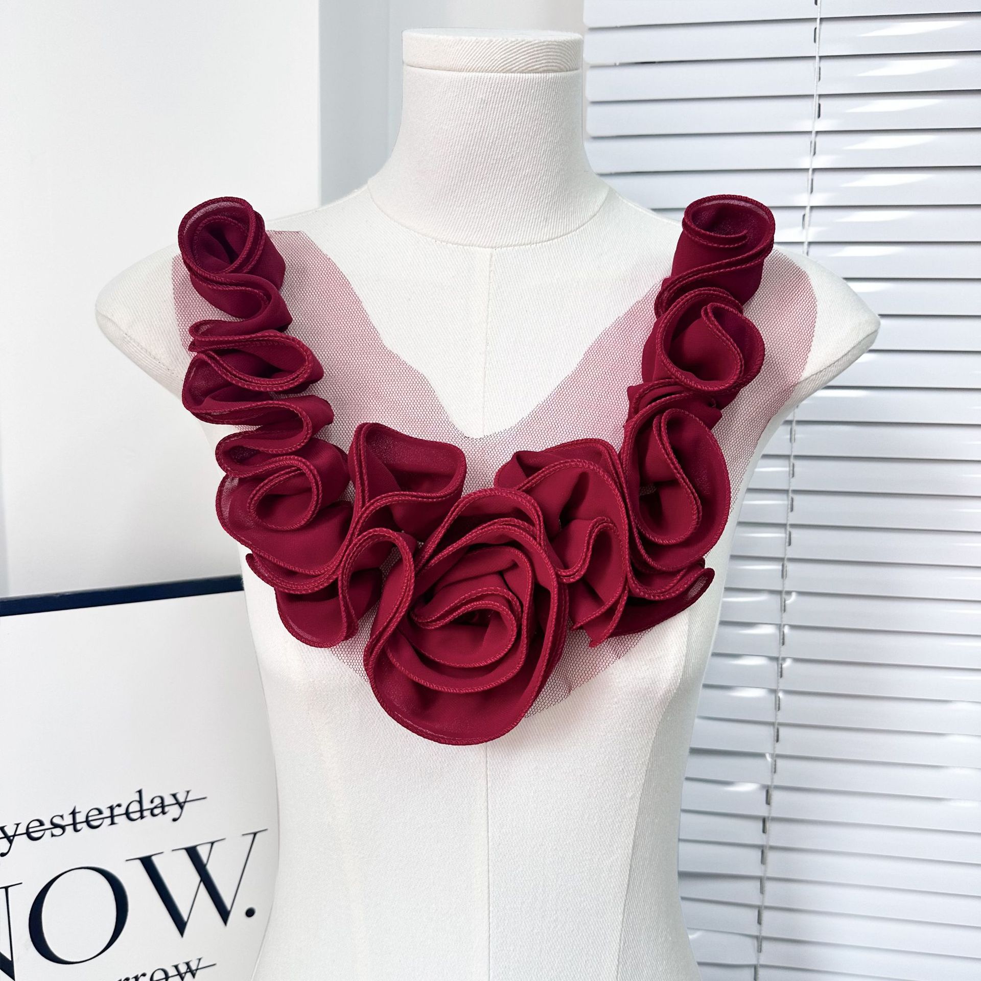 Europa y los Estados Unidos venden a mano tridimensional flor de tela de pliegue flor vestido de baile vestido accesorios de decoración