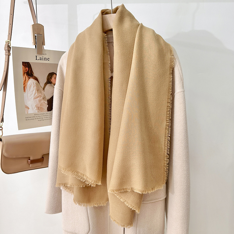 Artístico simple toallas de gaze exterior protector solar elegante chal coreano damas de color sólido cuadrado corto bordado bufandas temperament