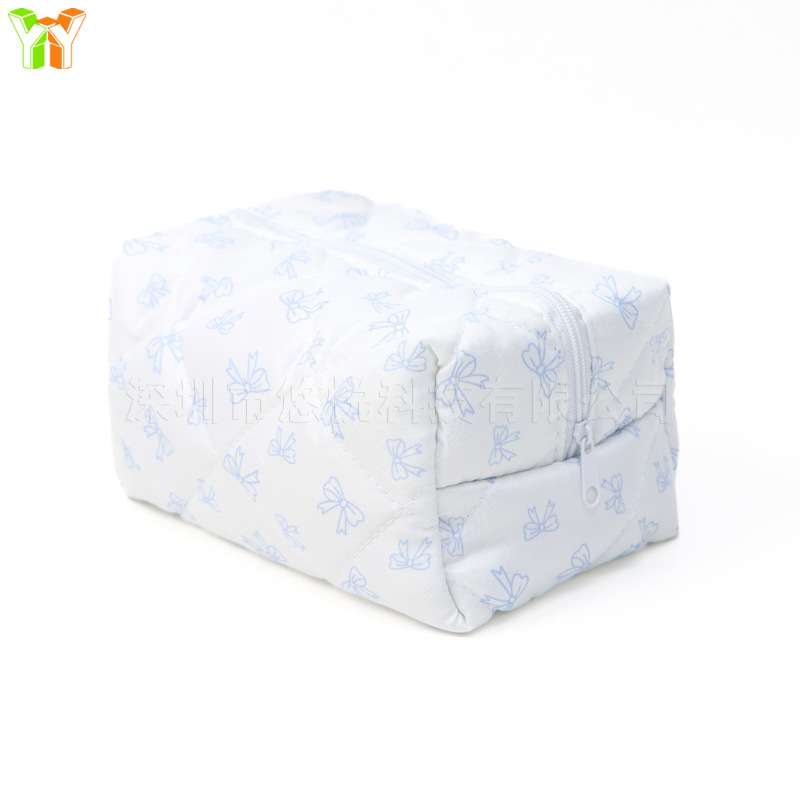 밝은 색상의 리본, 하늘색