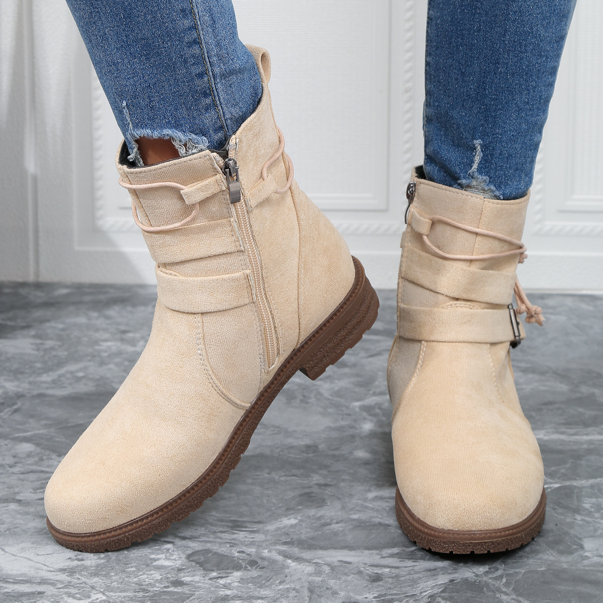 Amazon cross-border foreign trade plus size suede flat ankle boots Women's European and American retro side zipper belt buckle high-top boots