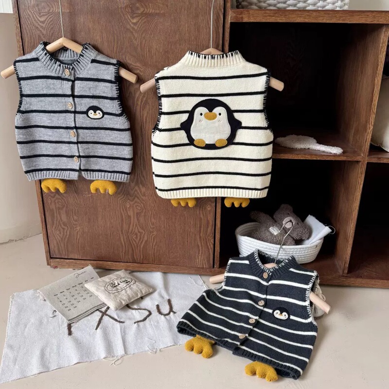 Baroujia Children's Clothing Boys' Cartoon Penguin Vest Cardigan Set 2026 New Korean Style Autumn Children's Sweater Trend