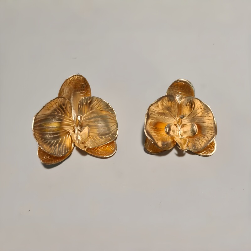 Golden Phalaenopsis Plastic Flower Heads Artificial Flowers DIY Headwear Flower Wall Styling Floral Art Green Plants High-End Candy Gift Box Decoration