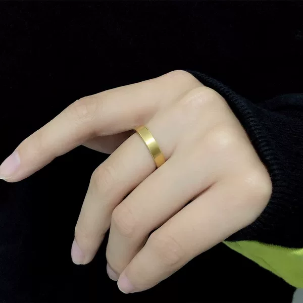 Ancient French inheritance plain ring titanium steel plated 18K gold male and female couple ring food finger ring personality does not fade