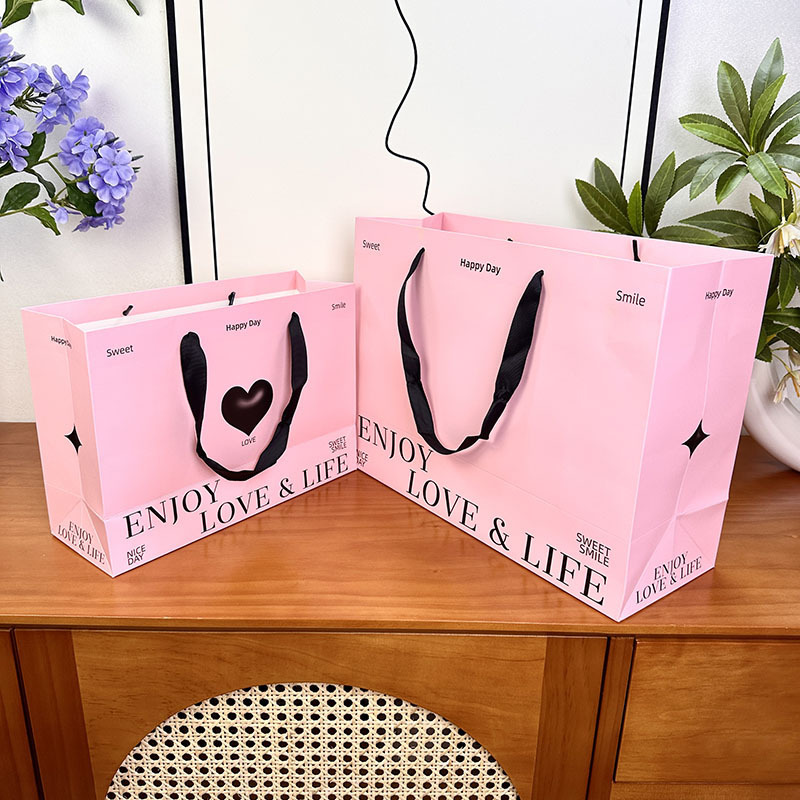 Ins Style Pink Heart-Shaped Tote Bag Holiday Birthday Gift Shopping Paper Bag Large Gift Bag Gift Box Ins Style Pink Heart-Shaped Tote Bag Holiday Birthday Gift Shopping Paper Bag Large Gift Bag Gift Box