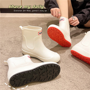 Japanese Style Fashion Mid-barrel Rain Boots Women's Waterproof Non-slip Water Boots Wear-resistant Outer Wear Rain Boots Kitchen Working Sleeve Women's Shoes