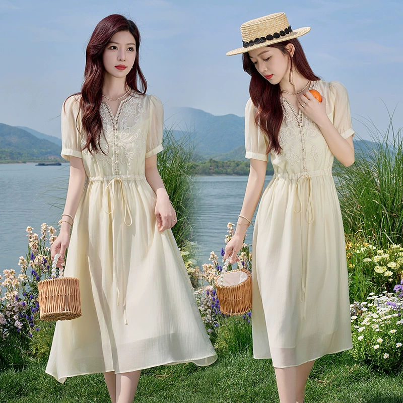 Элегантное женское платье из тенселя с вышивкой, лето 2025, новая высококачественная мода, потрясающее платье с завышенной талией.