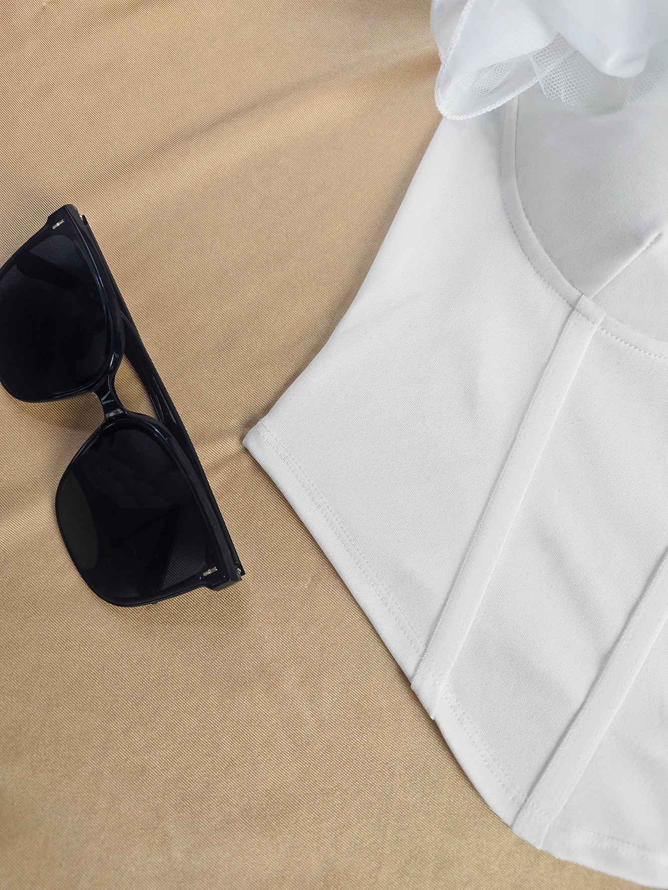 Women's Strapless White Ruffled Tank Top With Petal Trim Details_voghion.com