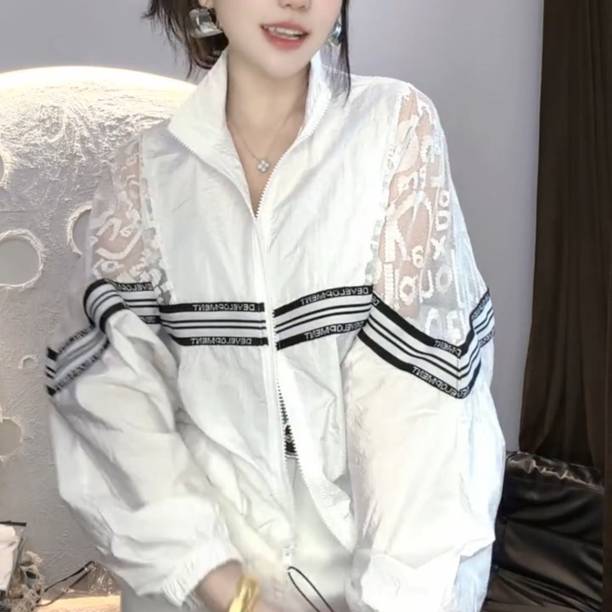 European-style trendy solid color sun protection short jacket for women, 2026 summer new style, sporty casual lace patchwork jacket top