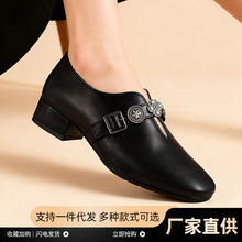 英伦时尚女士复古中性气质中跟方头小皮鞋粗跟金属扣带时装单鞋潮