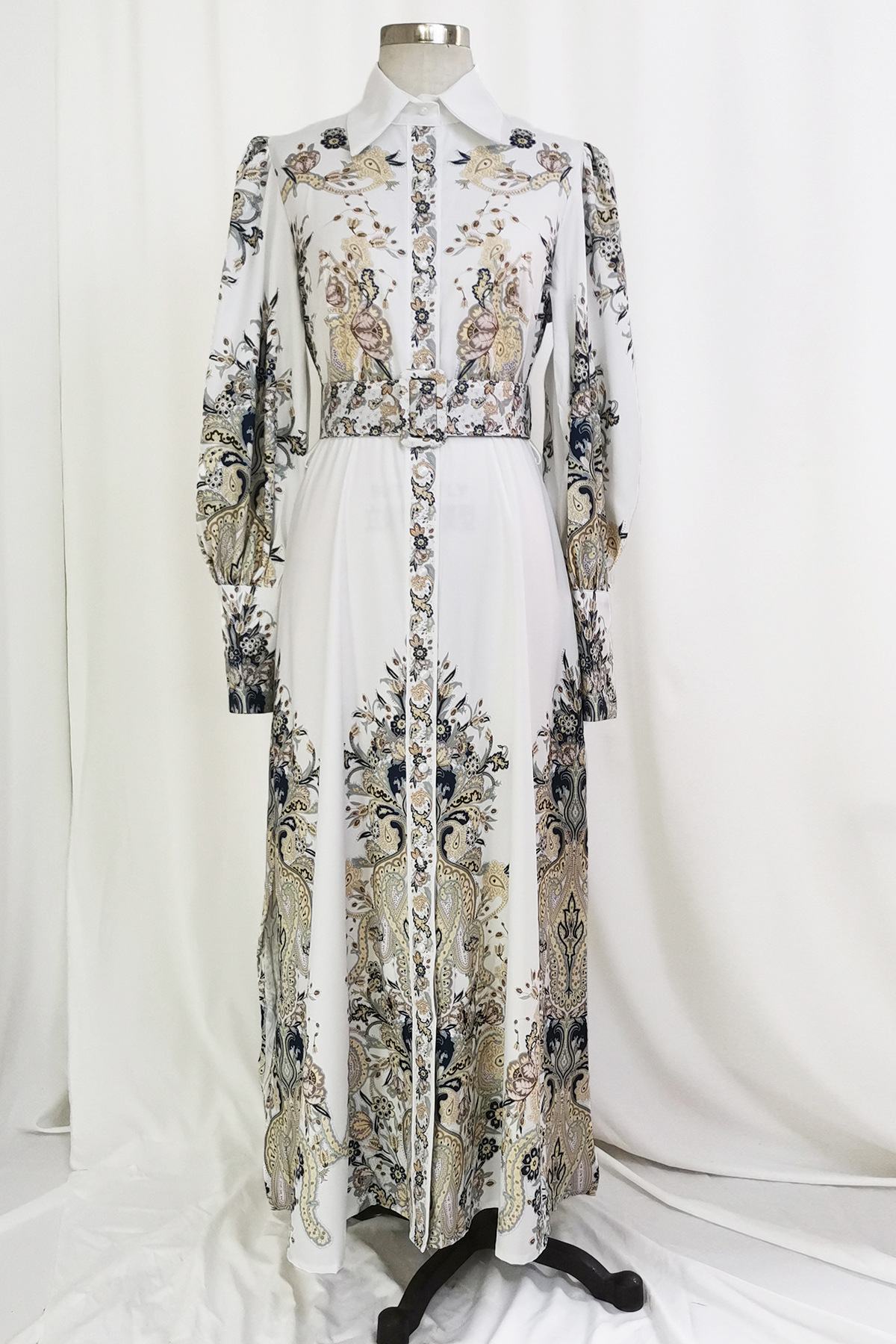 Iconic Traditional Muslim Wear – Where Heritage Meets Elegance 40 O1CN01OWOWIT1PjFqVYmpGp !!2215615991876 0 cib