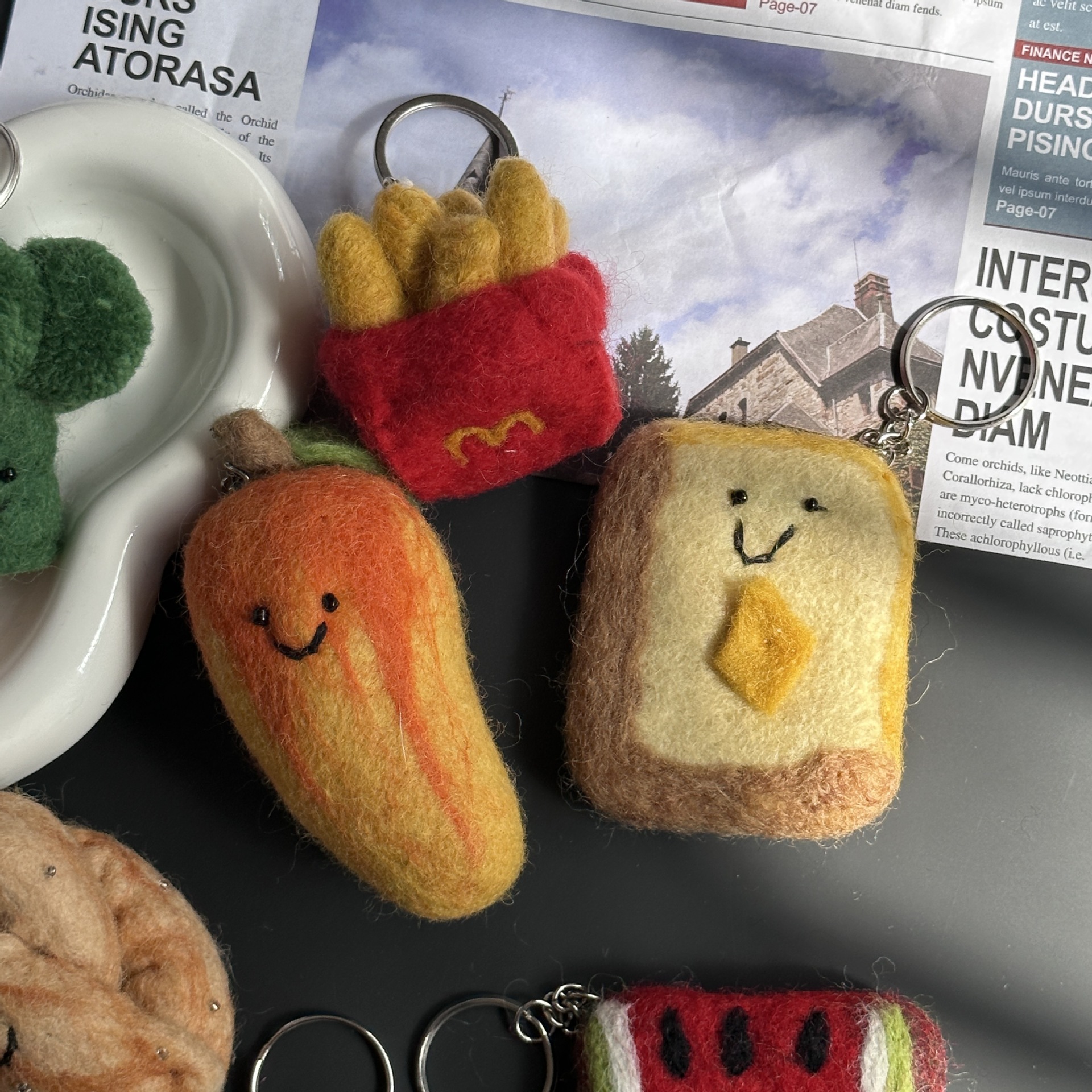 100g Weight Bag Pendant, Keychain Classification 1 Piece Quantity Holiday, Daily Occasion wool felt Material Fruit, Vegetable Pattern Cute Style 1 Piece Cute Fruit Vegetable Wool Felt Bag Pendant Keychain 7