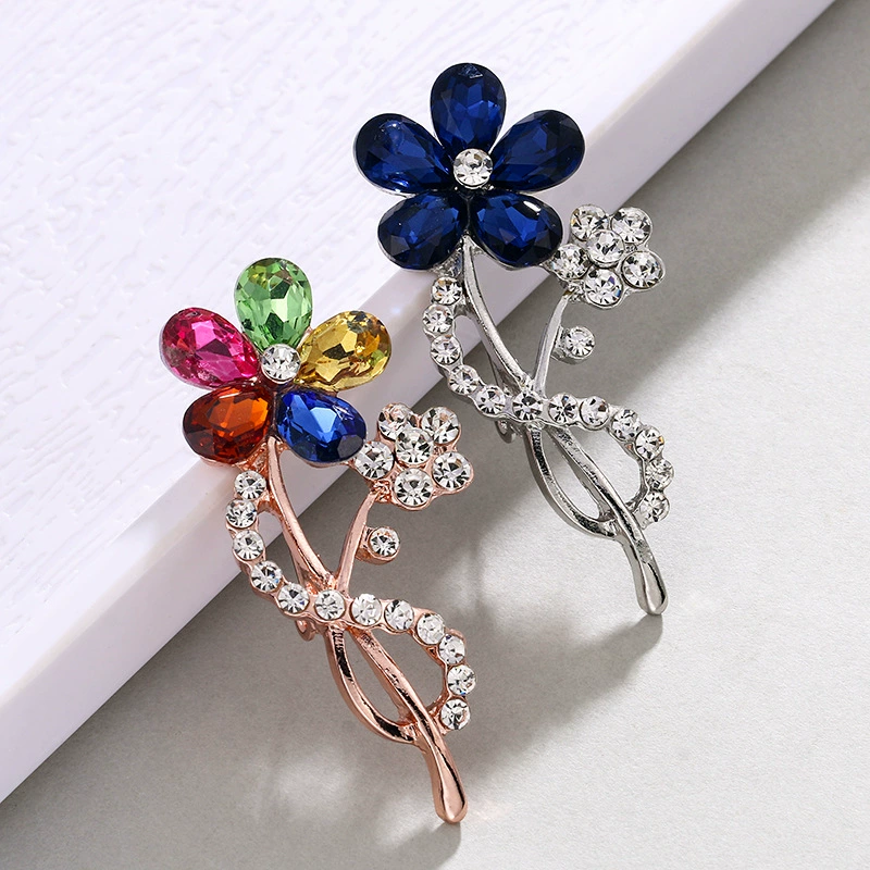 Brand fashionable high-end brooch lapel pin, sophisticated universal pin, Korean style, simple and elegant design