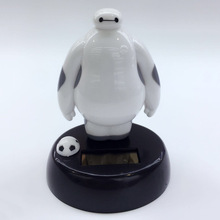 年度热销卡通太阳能摇头汽车饰品 创意大白公仔车载摆件一件代发