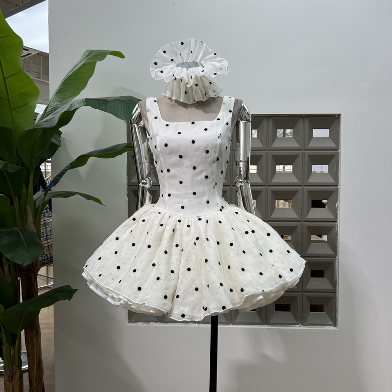 Amazon Sweet Style 2025 Summer Fashion Embroidered Polka Dot U-Shaped Backless Cotton Puffy Dress with Headband Amazon Sweet Style 2025 Summer Fashion Embroidered Polka Dot U-Shaped Backless Cotton Puffy Dress with Headband