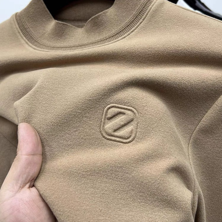 가벼운 고급 고급 고급 편안한 벨벳 티셔츠 가을과 겨울 남성 하프 터틀넥 양면 벨벳 바닥 셔츠 슬림 핏 이너 셔츠 남성