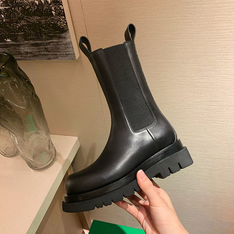 Mona's Same Style Genuine Leather Inner Heightening Boots for Women, Thick-Soled Chelsea Boots, Slimming Look British Style Chimney Mid-Calf Boots