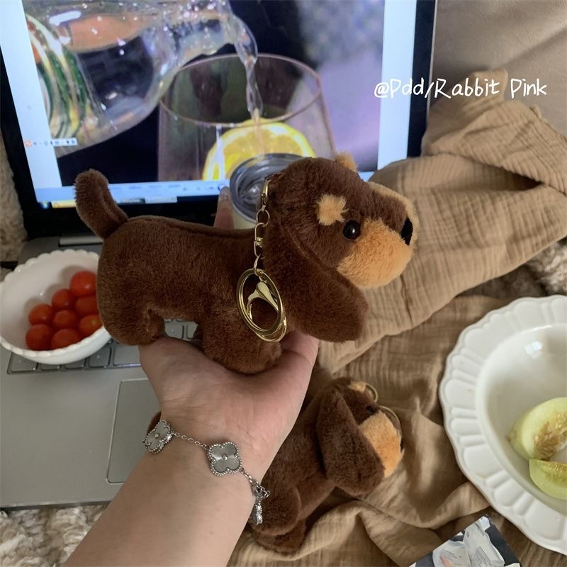 Super Cute and Good-Looking Instagram-Style Doll Bag Pendant, Dachshund Cute Plush Toy, Plush Backpack Doll Keychain