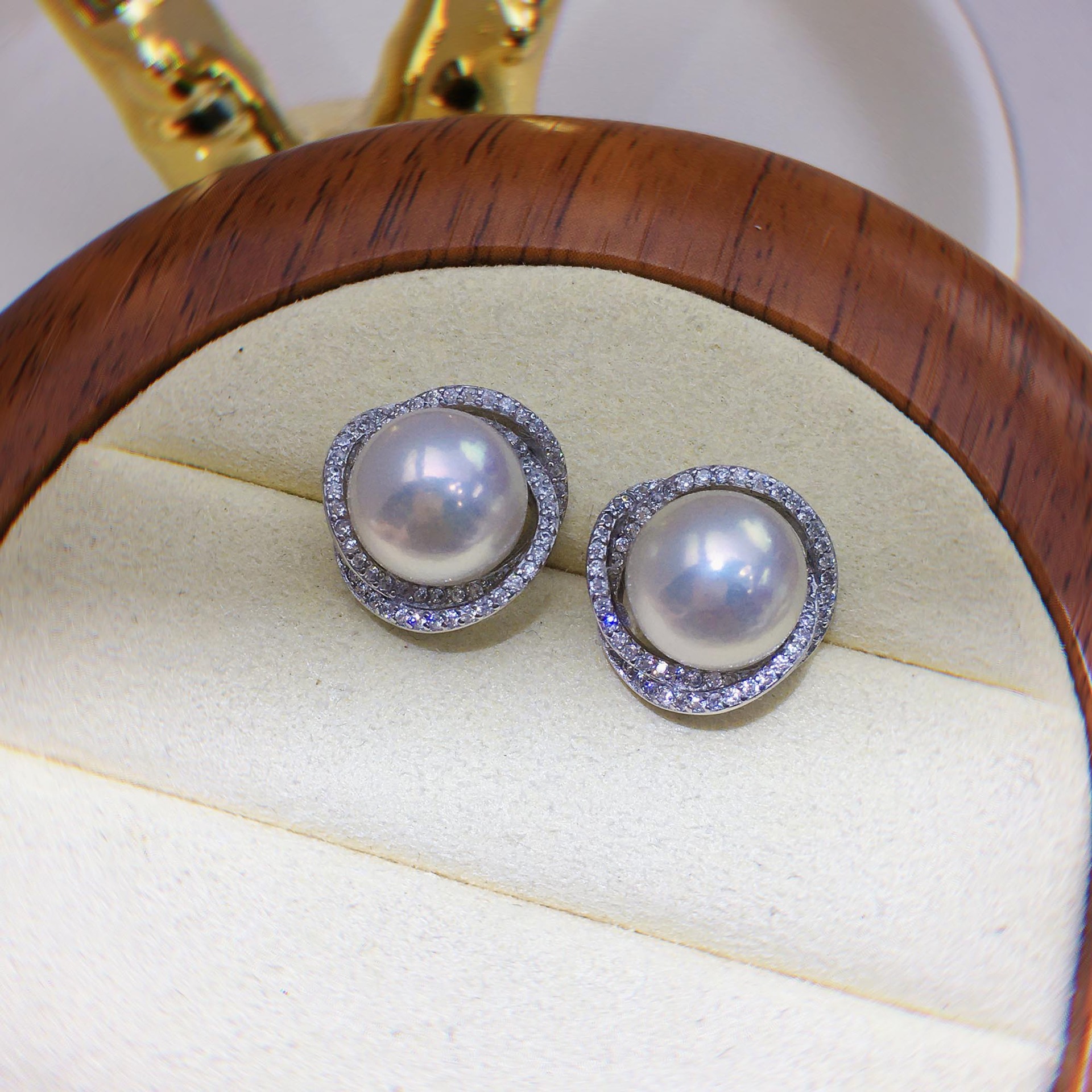 ����S925������������������Ԫ�ش������ran��ˮ������ζ���