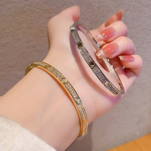 ����խ��M����CŮ�M����18K���֭h��Ů��H