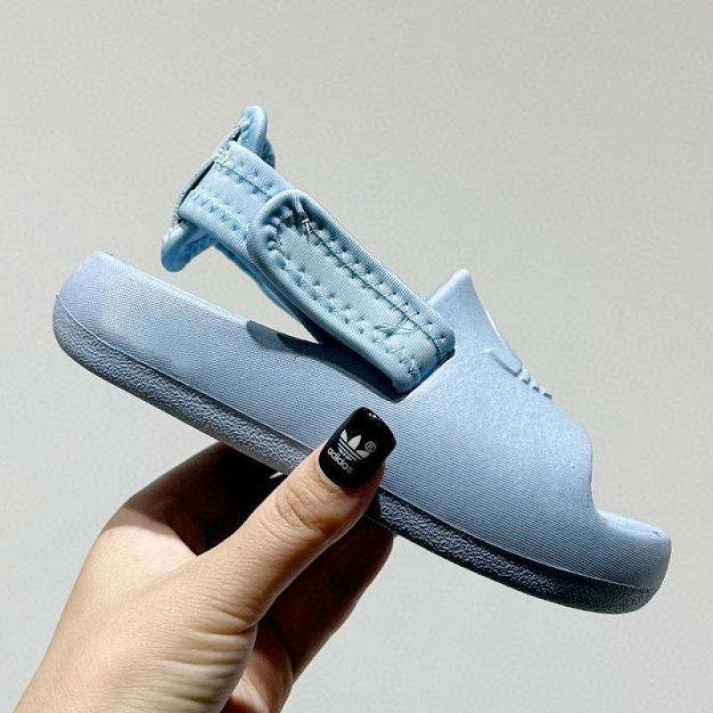 Putian children's shoes new summer model children's sandals with Velcro, breathable beach clogs, slippers, water shoes, and walking shoes
