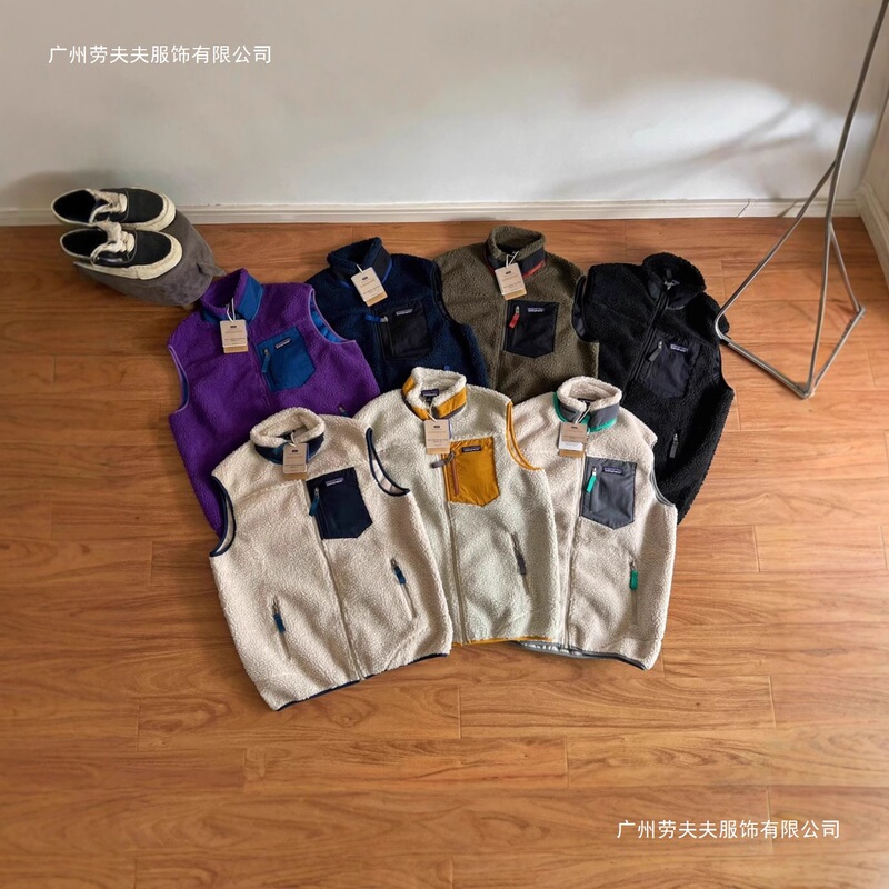 Direct supply from cross-border e-commerce outlets: Bata couple-style color-matched lamb fleece stand-up collar zip-up fleece vest Direct supply from cross-border e-commerce outlets: Bata couple-style color-matched lamb fleece stand-up collar zip-up fleece vest