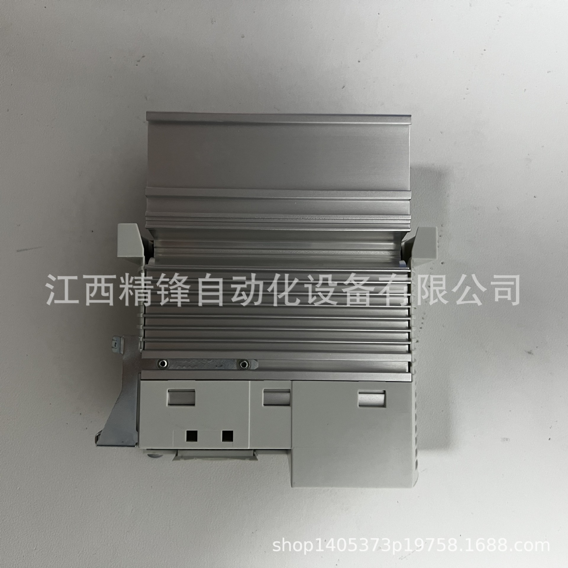 议价Lenze/伦茨E82EV251K2C全新现货快速发货实拍