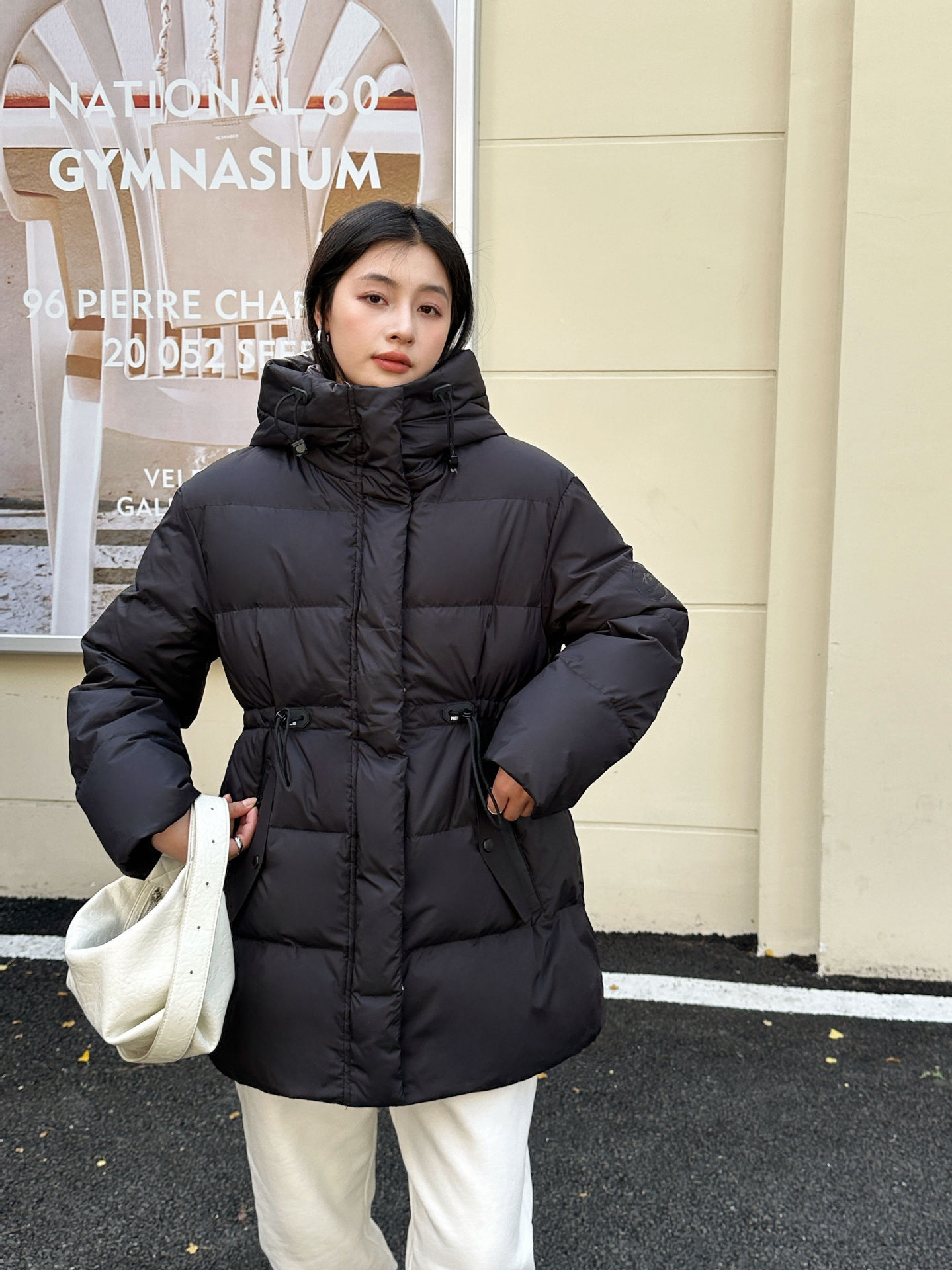 90% 다운 허리 라인 블랙