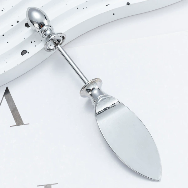 Cheese knife