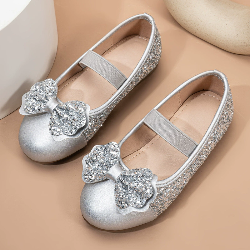 Обувь принцессы для девочек 2025 новая корейская версия обуви для детей с бантом бобовая обувь на мягкой подошве кожаная обувь для маленьких девочек одиночная обувь