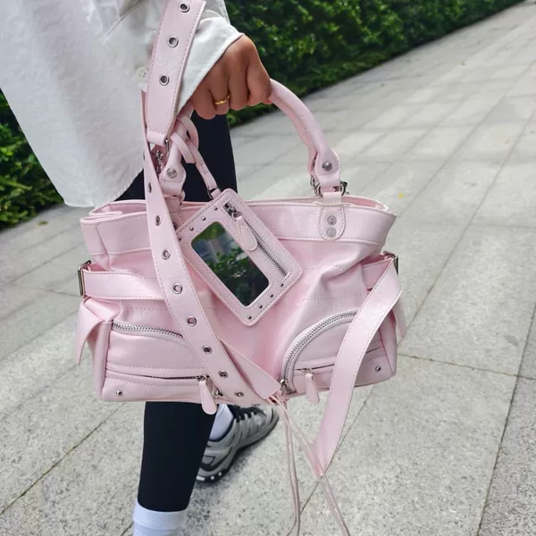 2026 New Neon Peach Original Design Oil Wax Leather Shoulder Crossbody Bag Korean Style Large Capacity Rivet Biker Bag for Trendy Girls