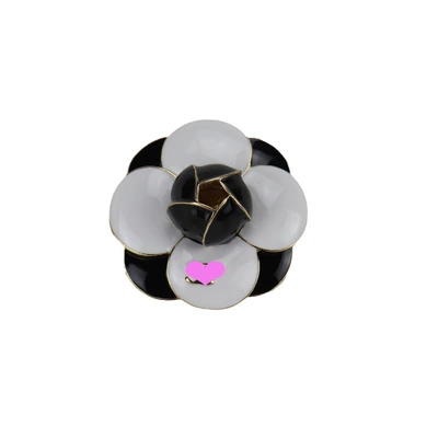 corsage, Yaxa sancaqları