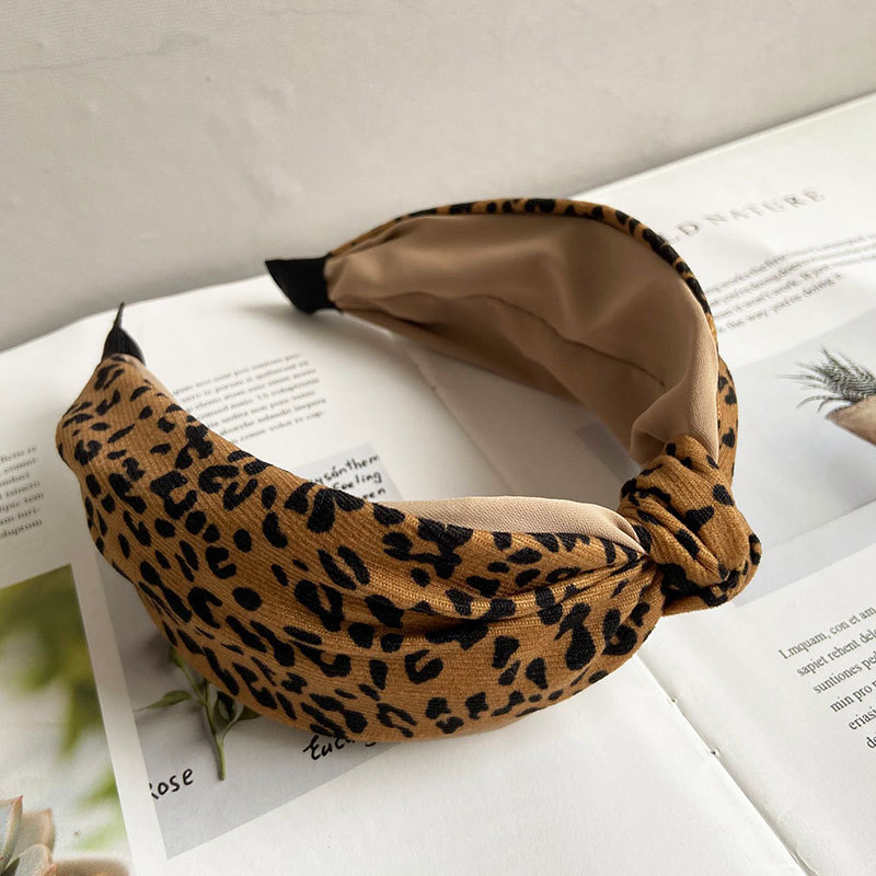 Women's Ig Style Retro Leopard Cloth Hair Band display picture 9