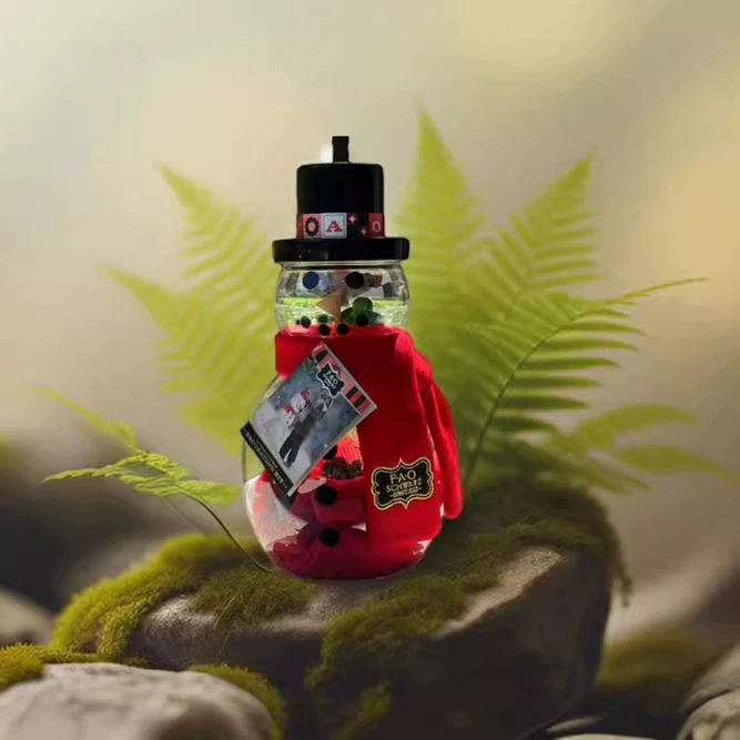 Банка для конфет FAOSCHWARZ в виде снеговика поставляется с аксессуарами для сборки снеговика.