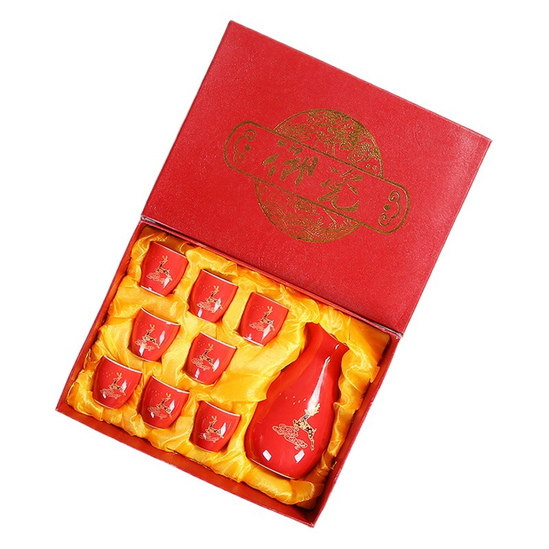 Горшок с восемью чашками в подарочной коробке с пингвином