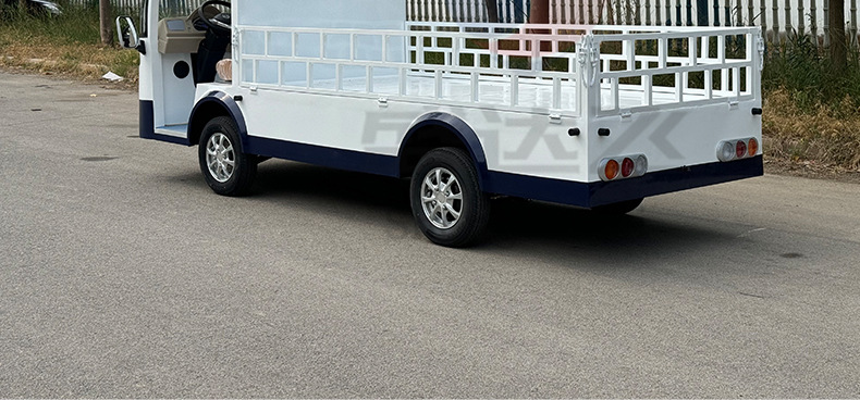 Electric Pickup Trucks Within the Factory Can Be Unloaded from Trucks and Support Customized Modifications to Factory Workshop Operating Pickup Trucks
