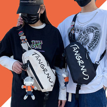 现货男士斜挎包大容量运动休闲胸包简约便携多功能时尚斜肩包批发