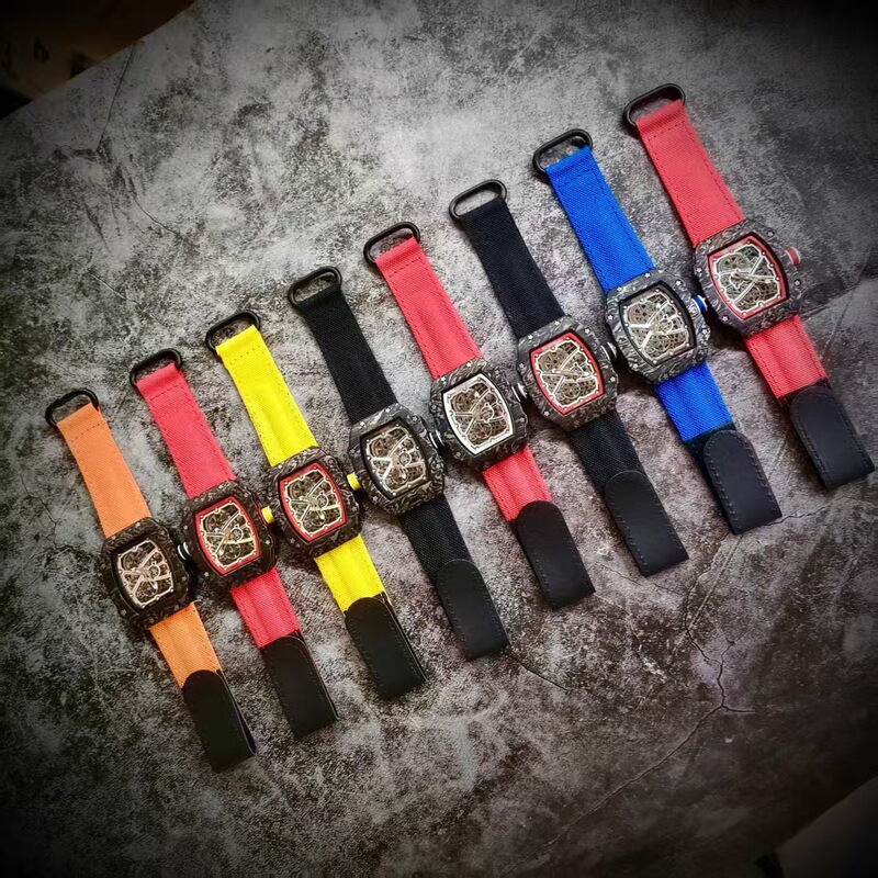 New Model of Foreign Trade Hot-Selling Two-Hand Ultra-Thin Barrel-Shaped Imitation Carbon Fiber Canvas Strap Watch, High-End Wristwatch for Men and Women Available for Supply New Model of Foreign Trade Hot-Selling Two-Hand Ultra-Thin Barrel-Shaped Imitation Carbon Fiber Canvas Strap Watch, High-End Wristwatch for Men and Women Available for Supply